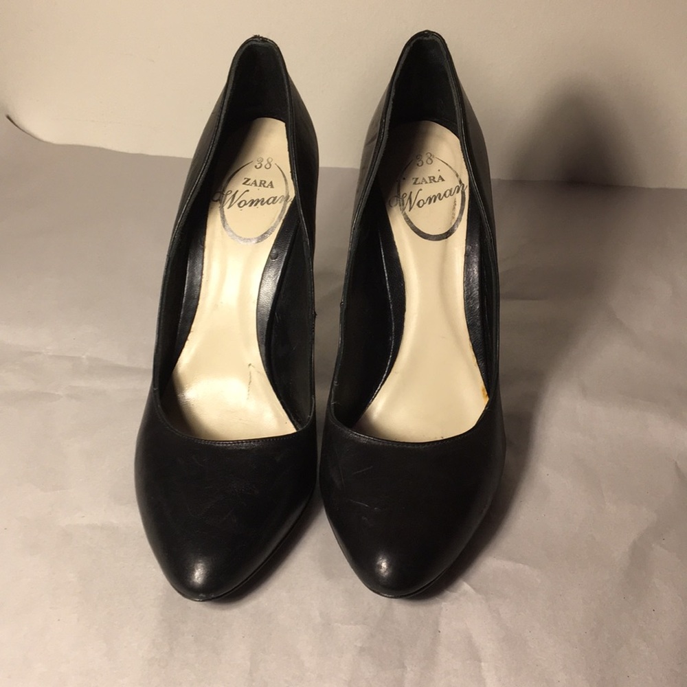 💥SALE $10💥 Zara Woman black stiletto pumps 38
